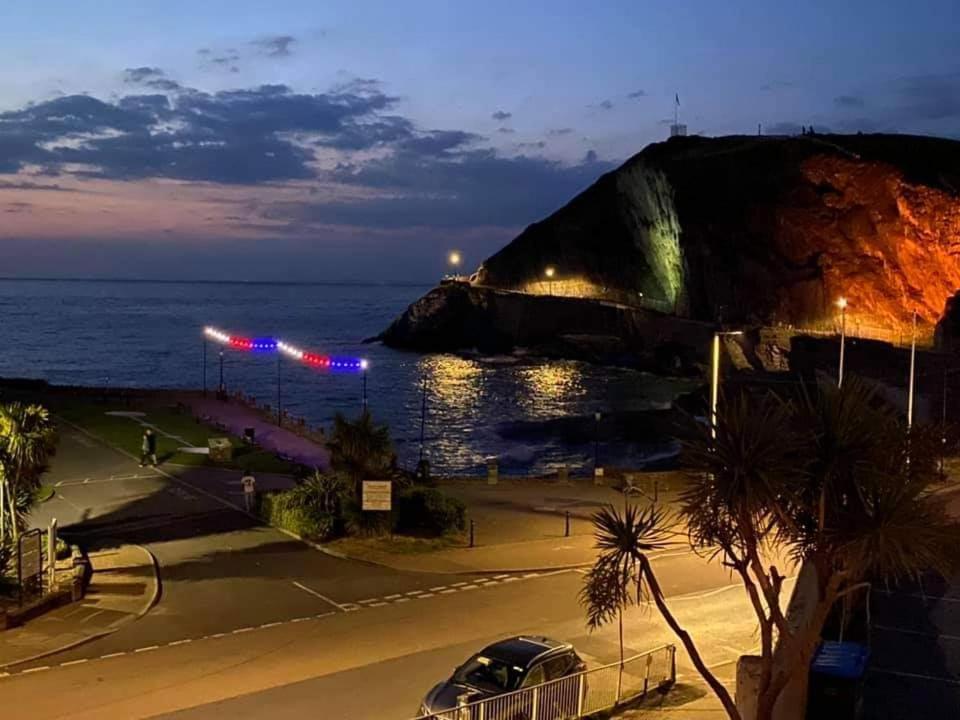 2 The View Apartments Ilfracombe - Seafront, Parking, Lift, Ev Exteriér fotografie