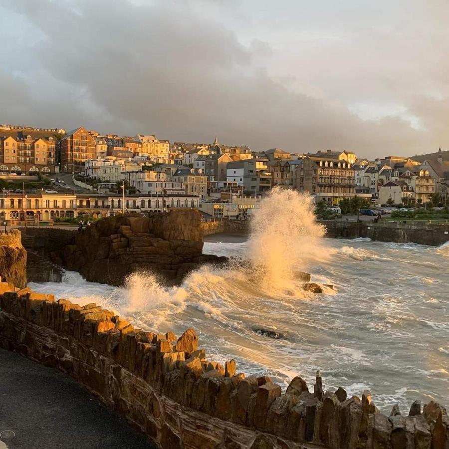 2 The View Apartments Ilfracombe - Seafront, Parking, Lift, Ev Exteriér fotografie